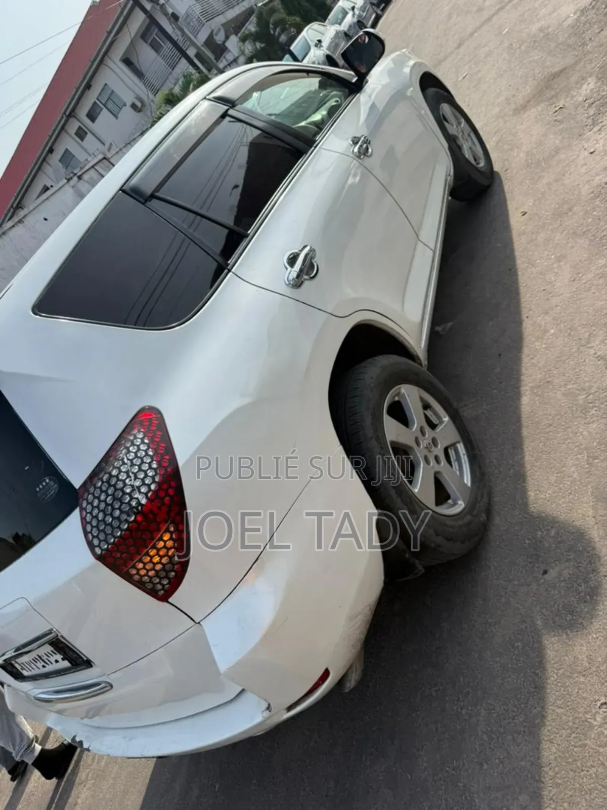 Toyota Vanguard 2021 Blanc cassé
