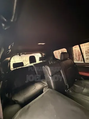 Toyota Land Cruiser Prado 2023 Noir