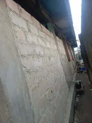 3chbre Villa dans Kongolo Bakongo, Barumbu à Vendre