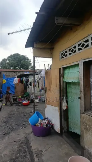 1chbre Villa dans Kasaï Songololo, Barumbu à Vendre