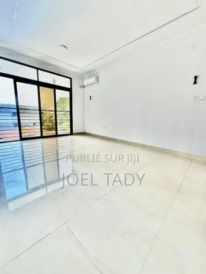 15chbre Blocs d'appartements dans Empire Supreme, Kintambo à Vendre