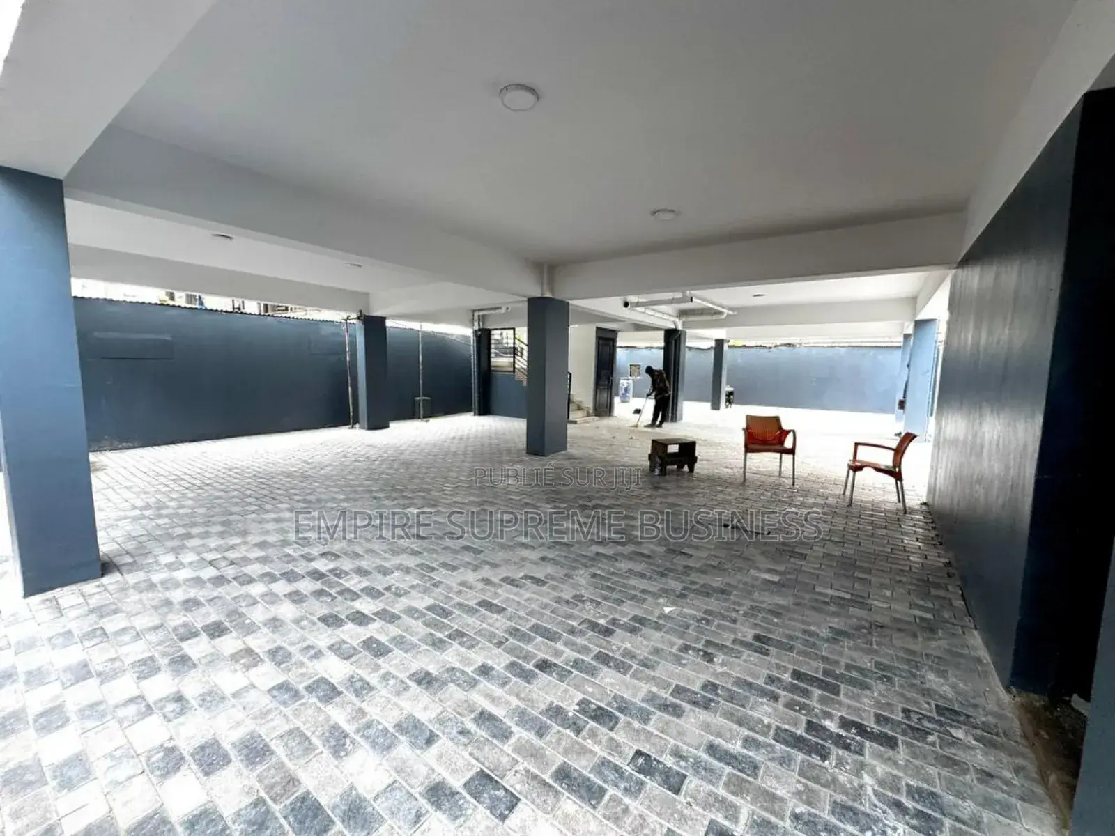 15chbre Blocs d'appartements dans Empire Supreme, Kintambo à Vendre