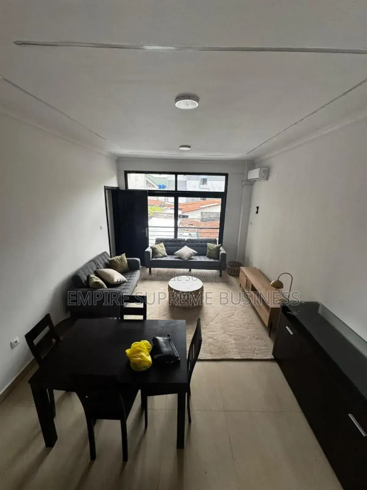 15chbre Blocs d'appartements dans Empire Supreme, Kintambo à Vendre