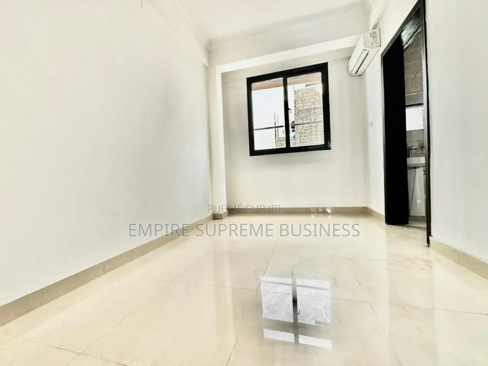 15chbre Blocs d'appartements dans Empire Supreme, Kintambo à Vendre