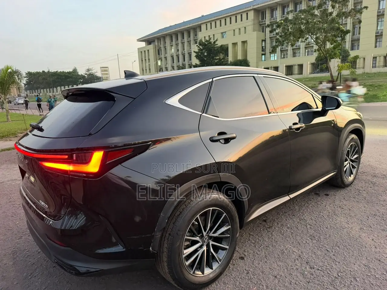 Nouveau Lexus NX 2023 Noir