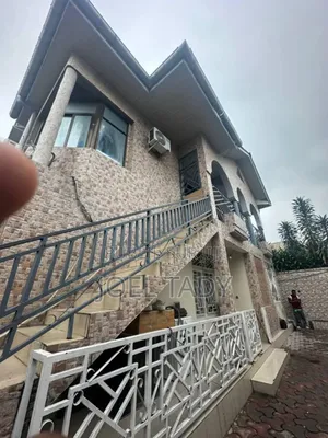 5chbre Maison dans Empire Supreme, Ngaliema à Vendre