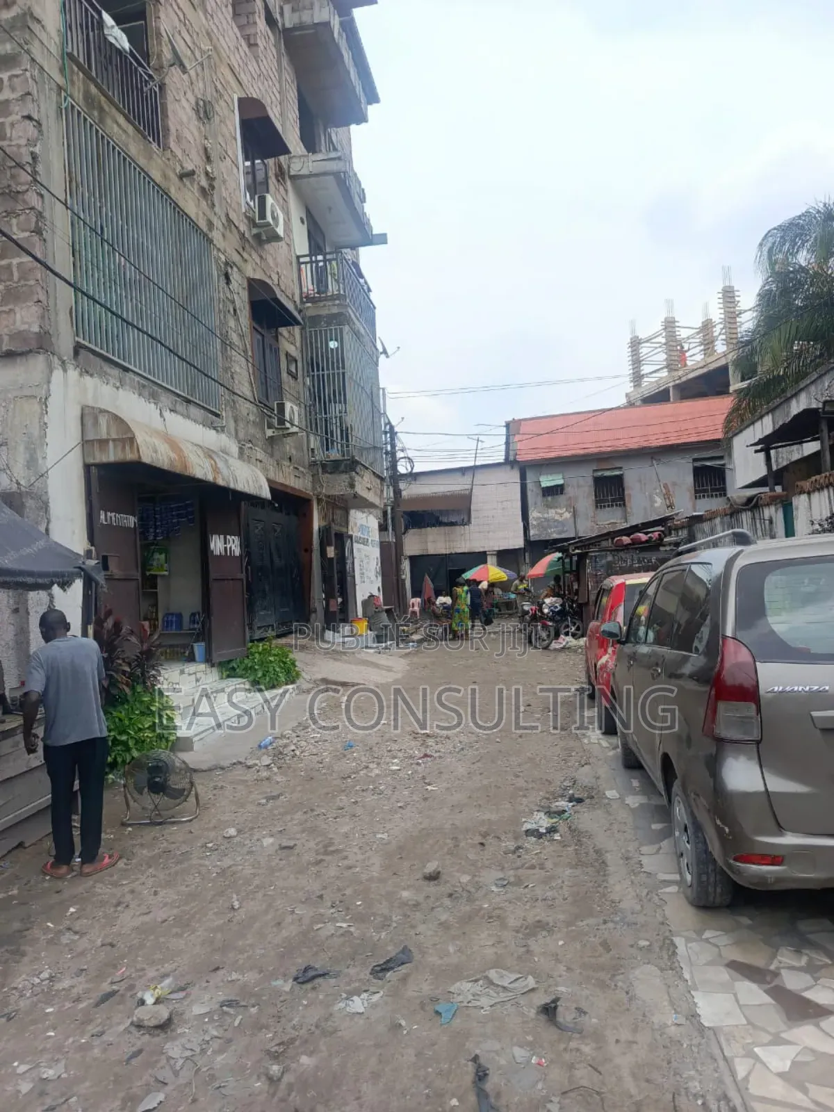 3chbre Villa dans Bon Marché, Barumbu à Vendre