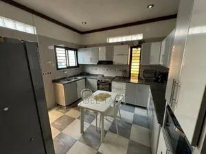 3chbre Maison dans Empire Supreme, Ngaliema à Louer