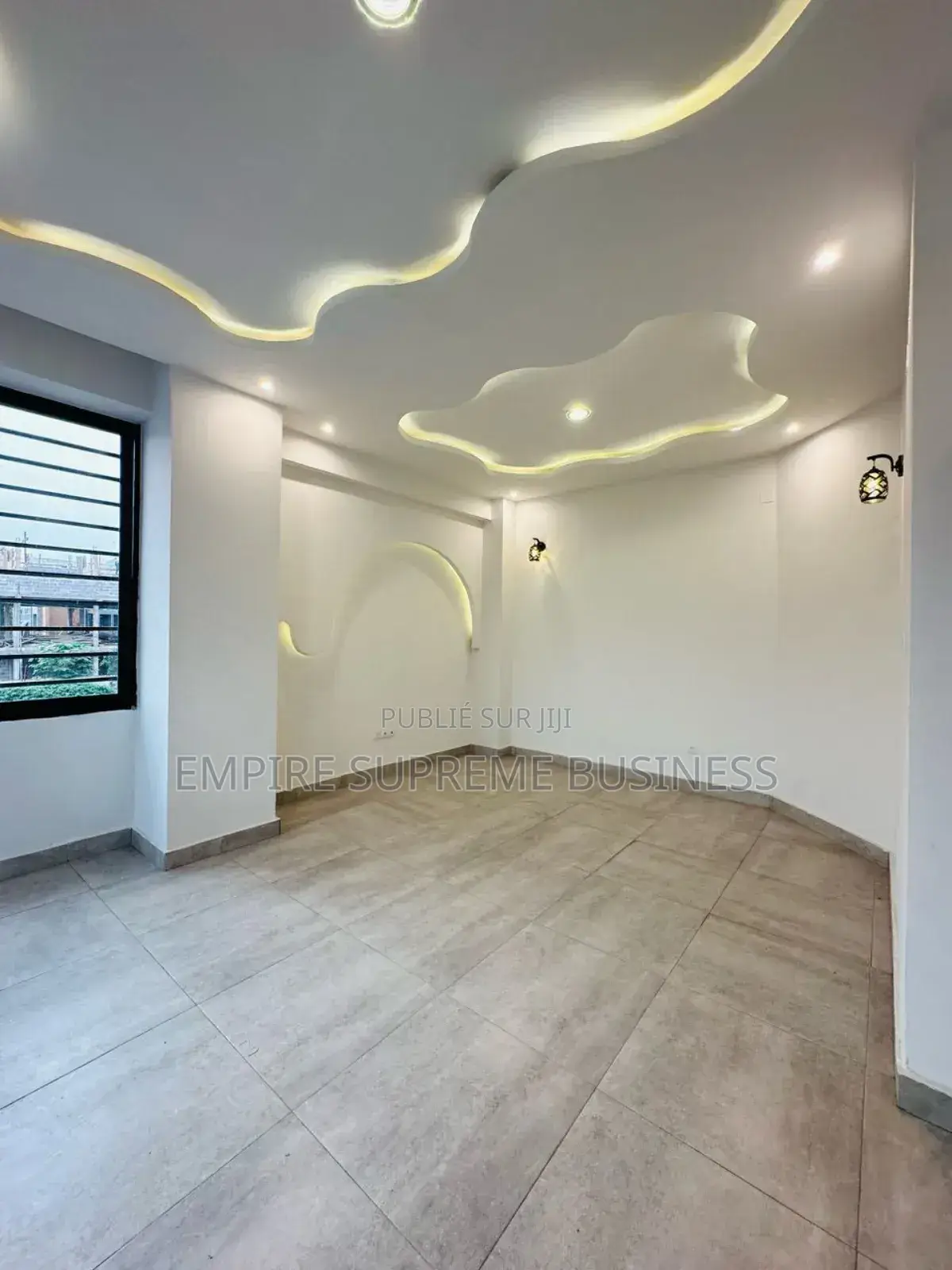 3chbre Appartement dans Empire Supreme, Kintambo à Louer