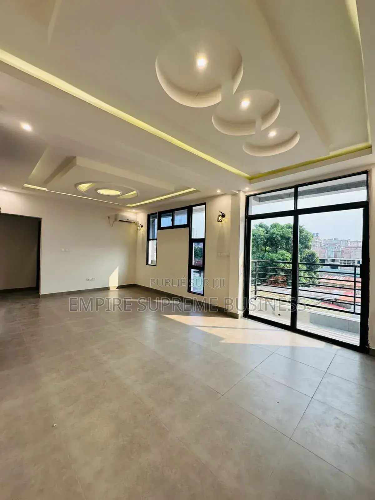 3chbre Appartement dans Empire Supreme, Kintambo à Louer
