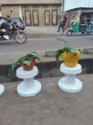 Pot De Fleurs