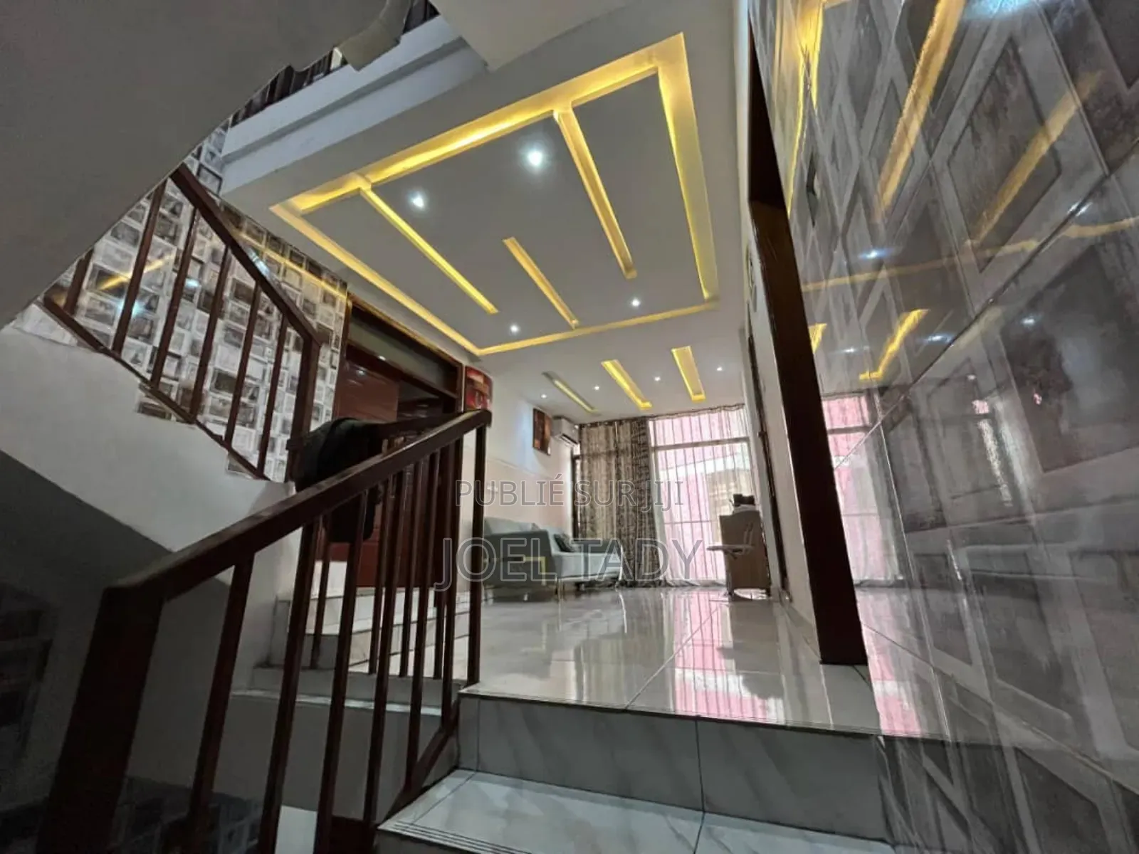 Meublé 4chbre Villa dans Empire Supreme, Gombe à Vendre