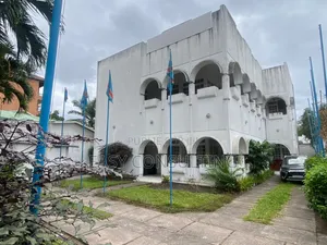 7chbre Villa dans Gb, Ngaliema à Vendre