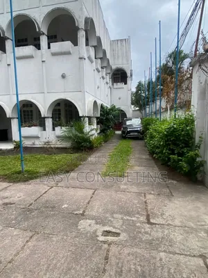 7chbre Villa dans Gb, Ngaliema à Vendre