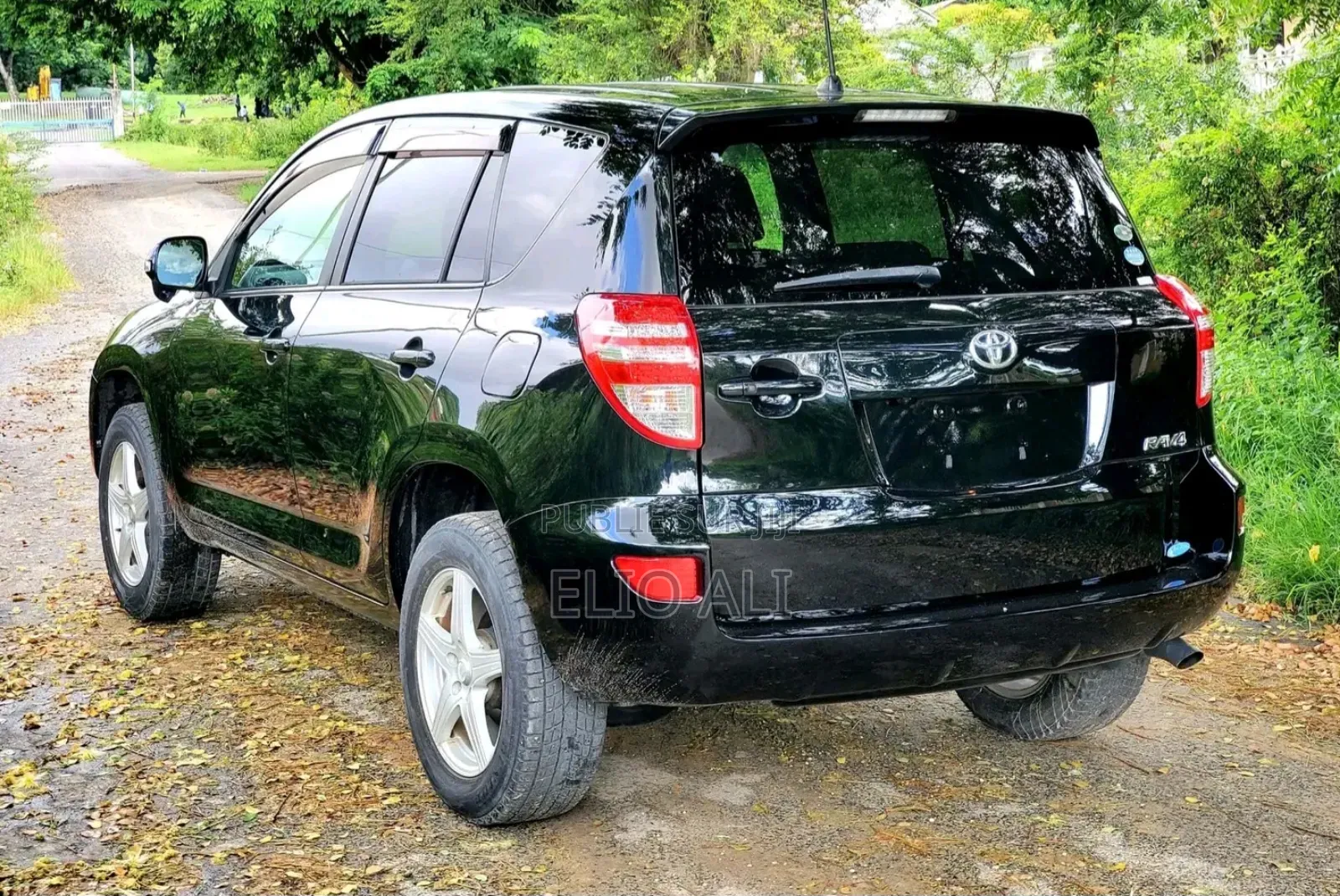 Toyota RAV4 2.5 2011 Noir