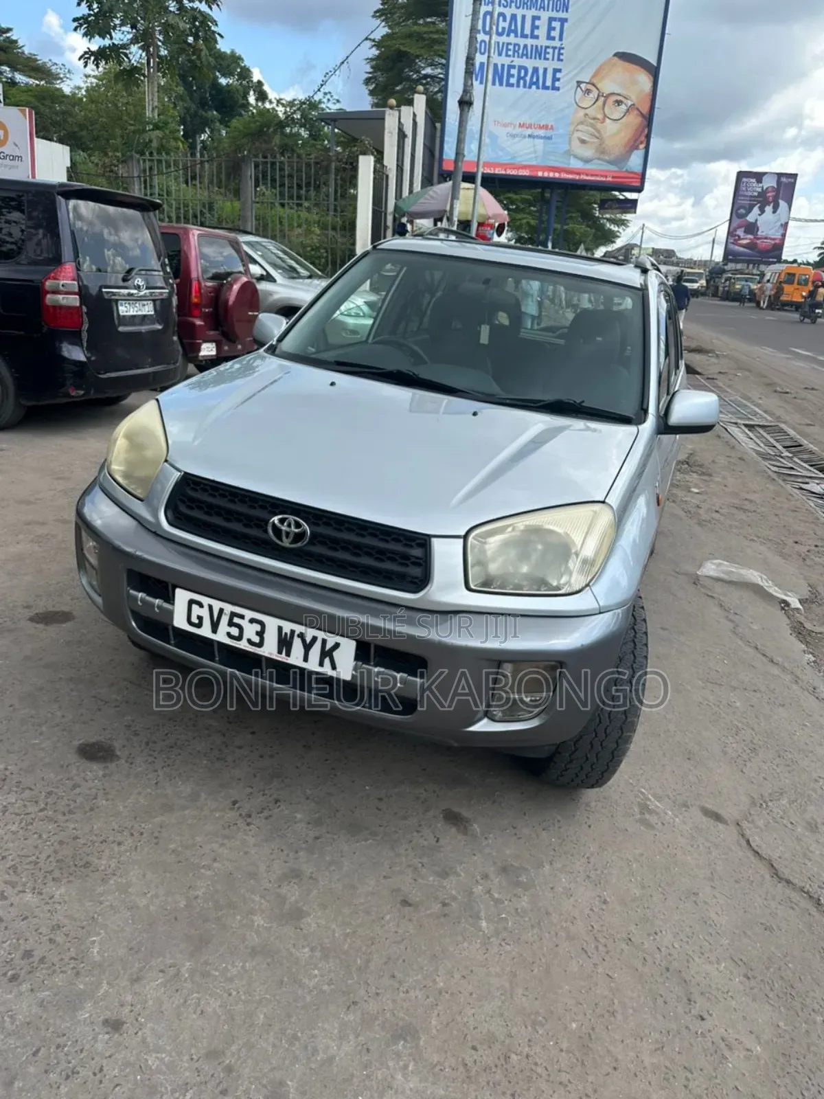 Toyota RAV4 LE 4dr SUV (2.5L 4cyl 6A) 2018 Gris