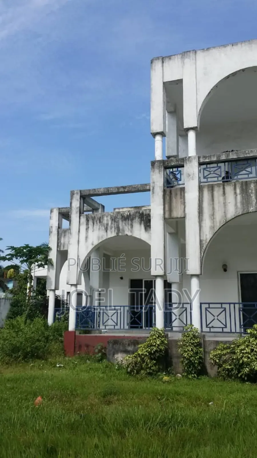 8chbre Villa dans Empire Supreme, Ngaliema à Vendre