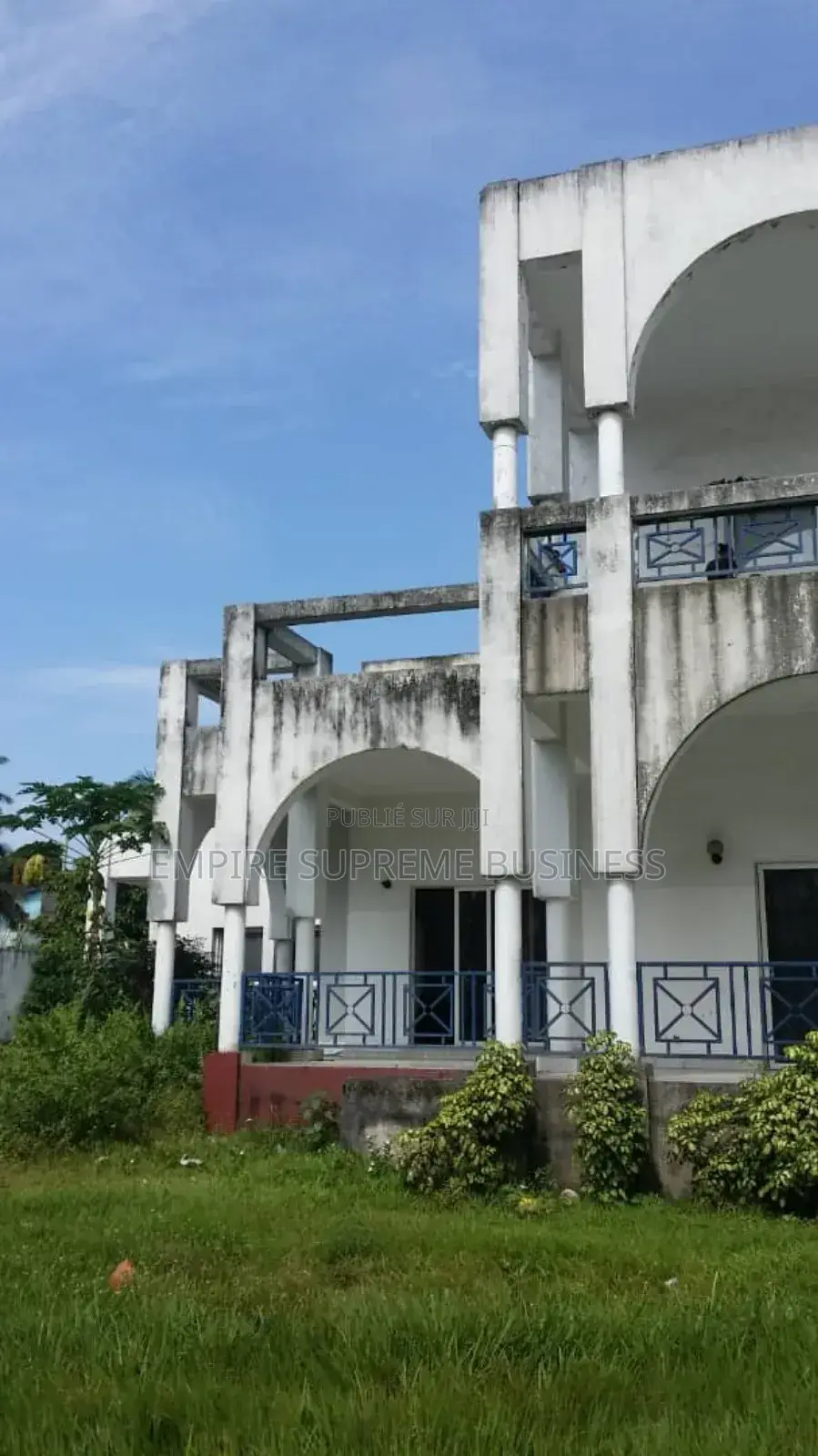 8chbre Villa dans Empire Supreme, Ngaliema à Vendre
