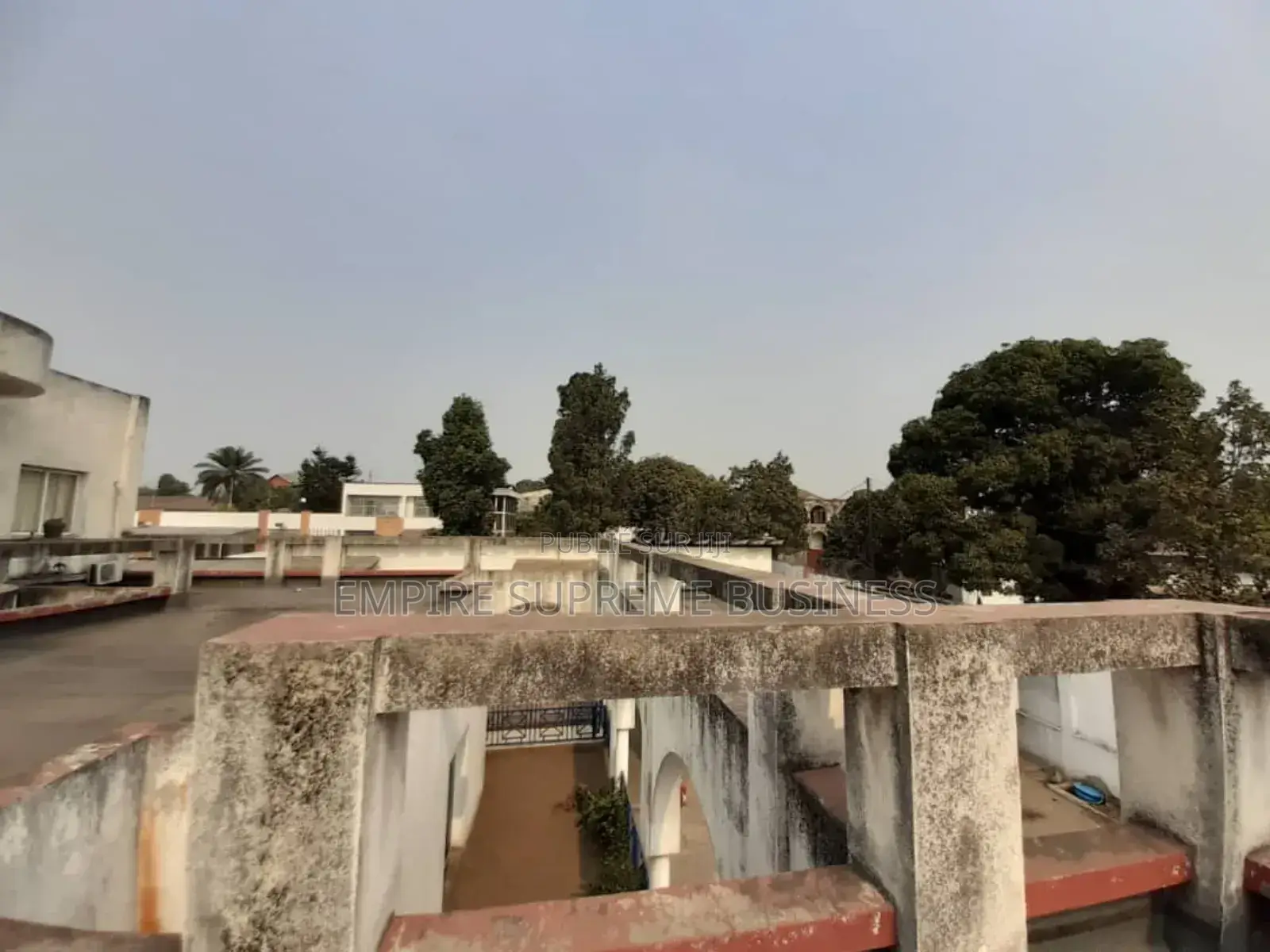 8chbre Villa dans Empire Supreme, Ngaliema à Vendre