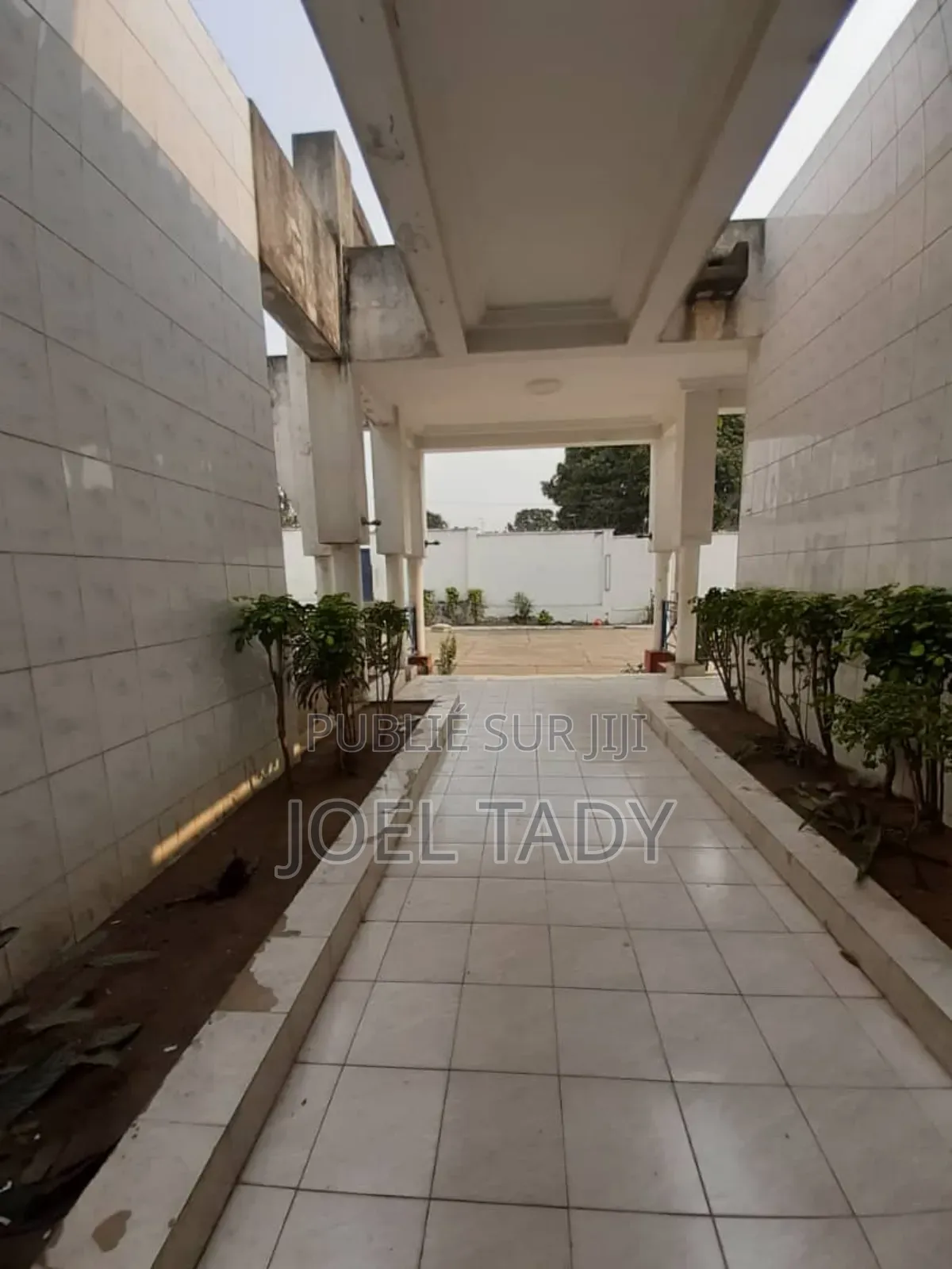 8chbre Villa dans Empire Supreme, Ngaliema à Vendre