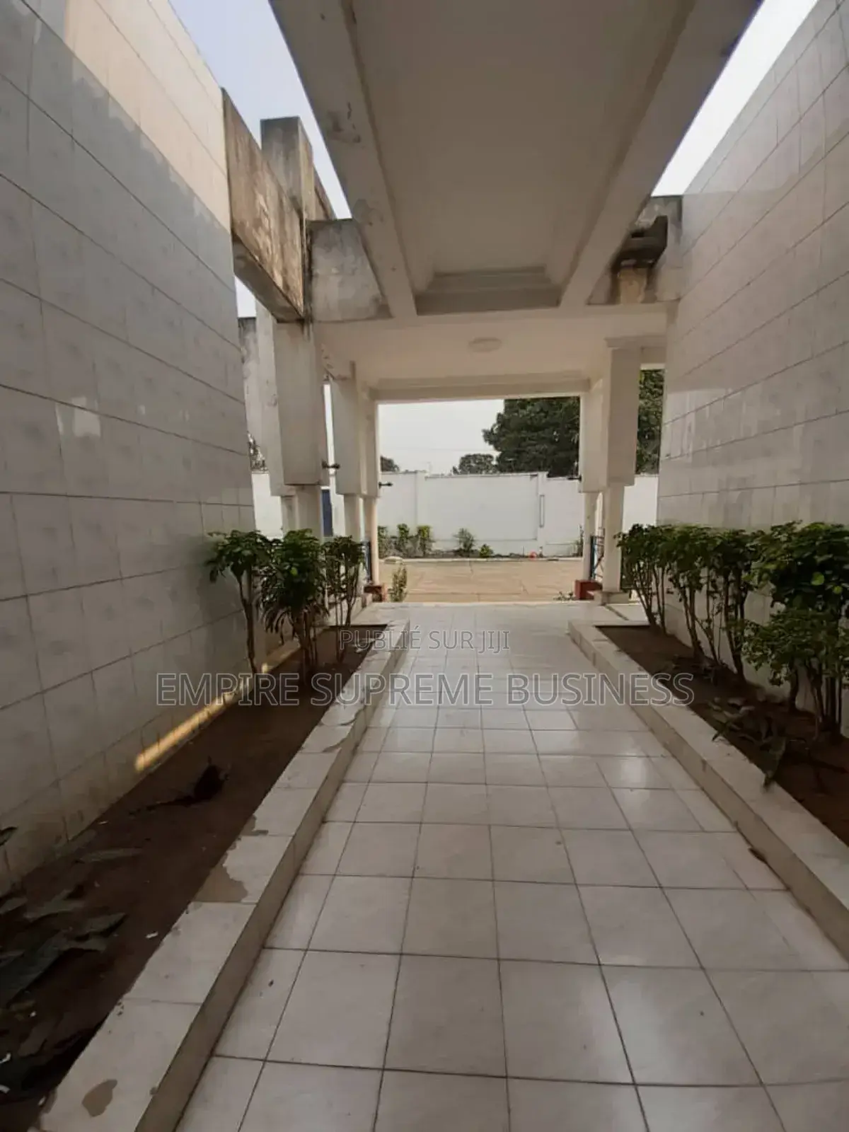 8chbre Villa dans Empire Supreme, Ngaliema à Vendre