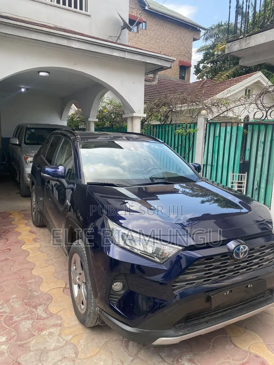 Toyota RAV4 Adventure 2022 Bleu