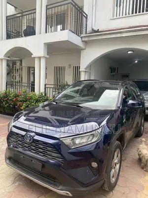Toyota RAV4 Adventure 2022 Bleu