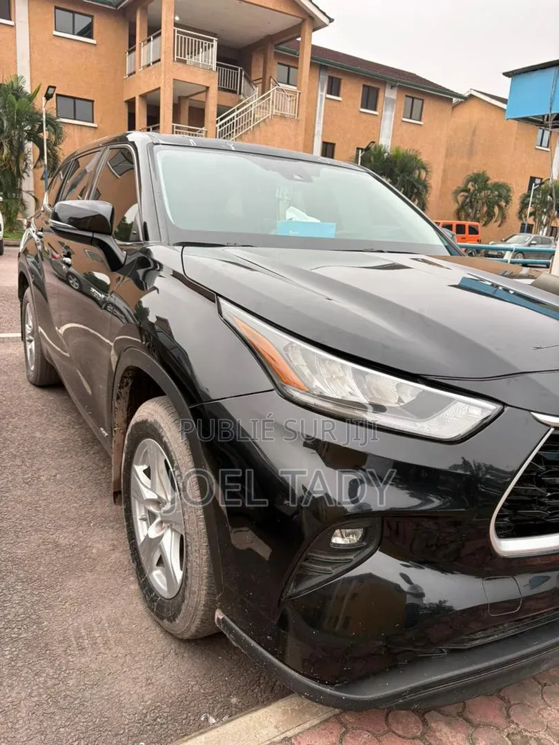 Toyota Highlander Hybrid 2022 Bourgogne