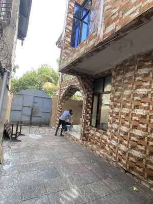 4chbre Villa dans Singa1, Matete à Vendre