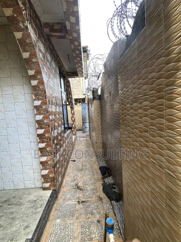 4chbre Villa dans Singa1, Matete à Vendre