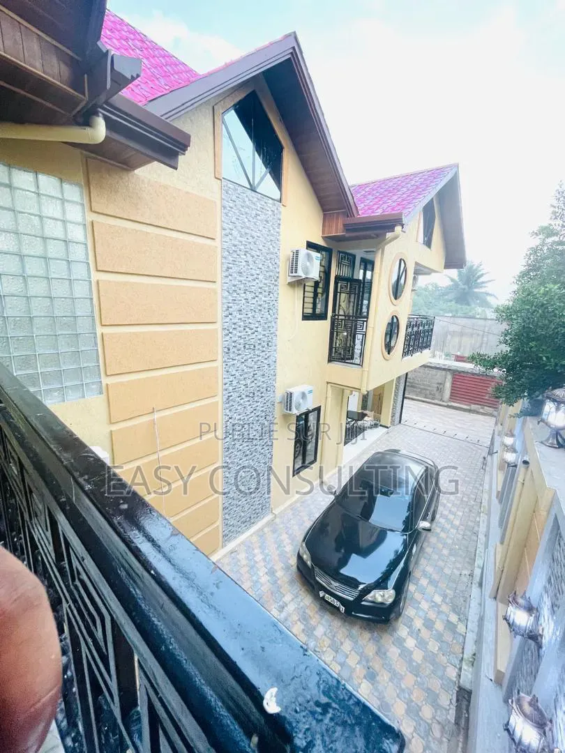 4chbre Villa dans Upn, Ngaliema à Vendre