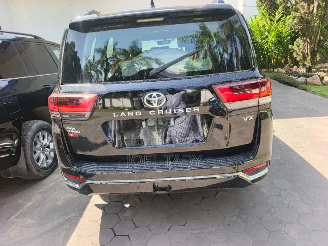 Nouveau Toyota Land Cruiser 2025 Noir