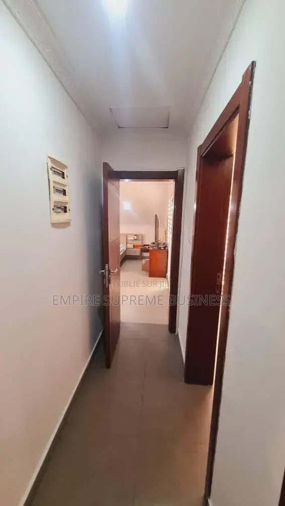3chbre Duplex dans Empire Supreme, Ngaliema à Vendre