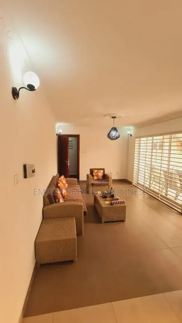 3chbre Duplex dans Empire Supreme, Ngaliema à Vendre