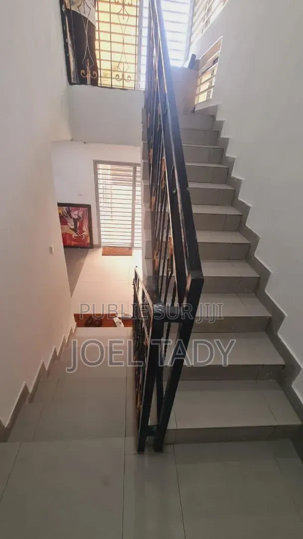 3chbre Duplex dans Empire Supreme, Ngaliema à Vendre