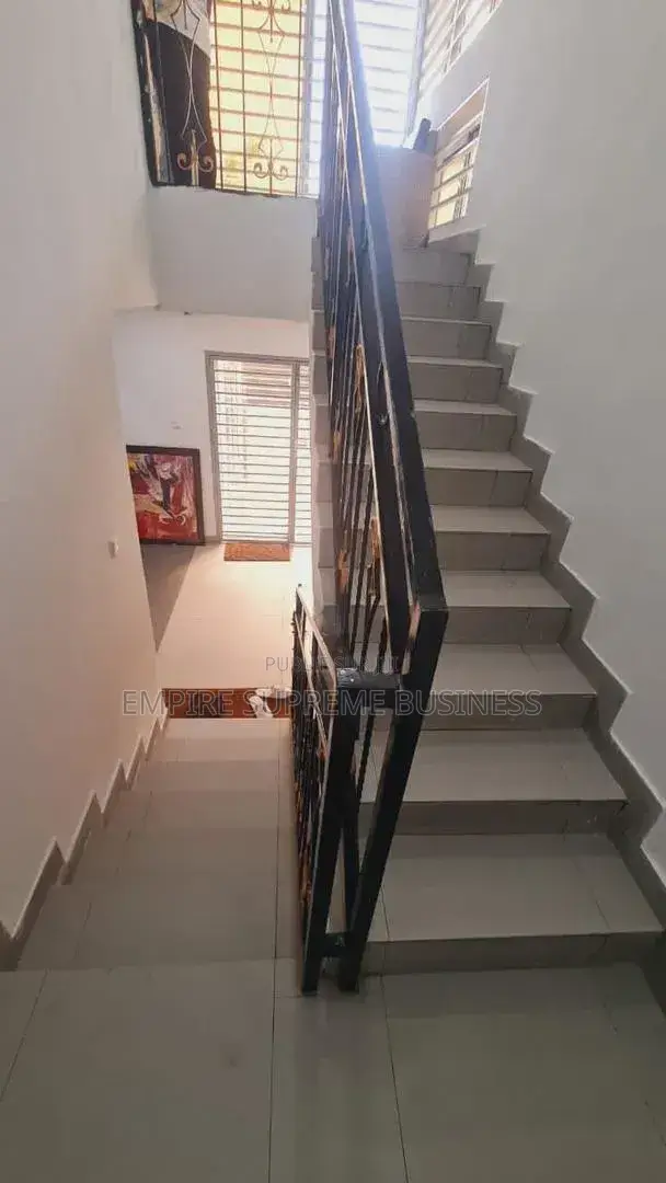 3chbre Duplex dans Empire Supreme, Ngaliema à Vendre