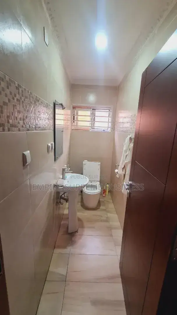 3chbre Duplex dans Empire Supreme, Ngaliema à Vendre
