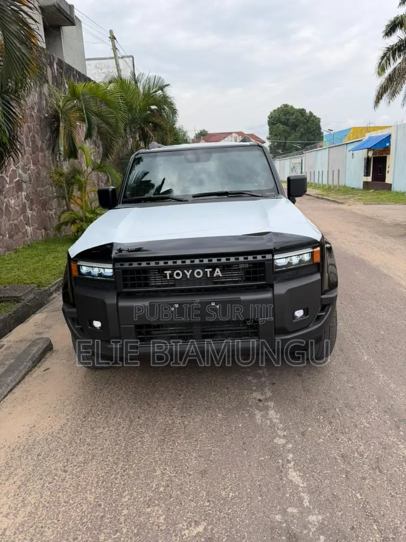 Nouveau Toyota Land Cruiser 2025 Noir