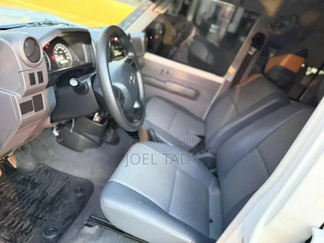 Toyota Land Cruiser 2024 Blanc