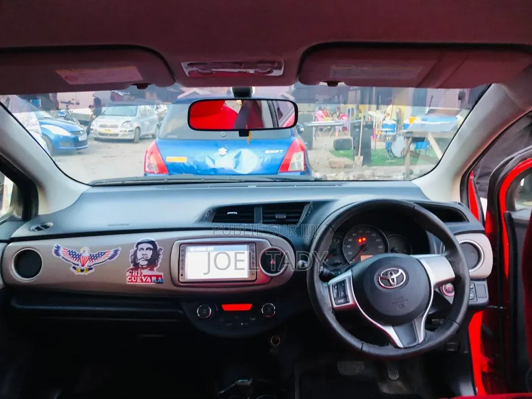 Toyota Vitz 2016 Rouge