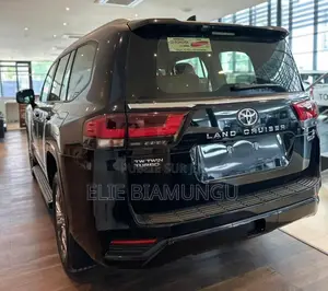 Nouveau Toyota Kluger 2025 Noir