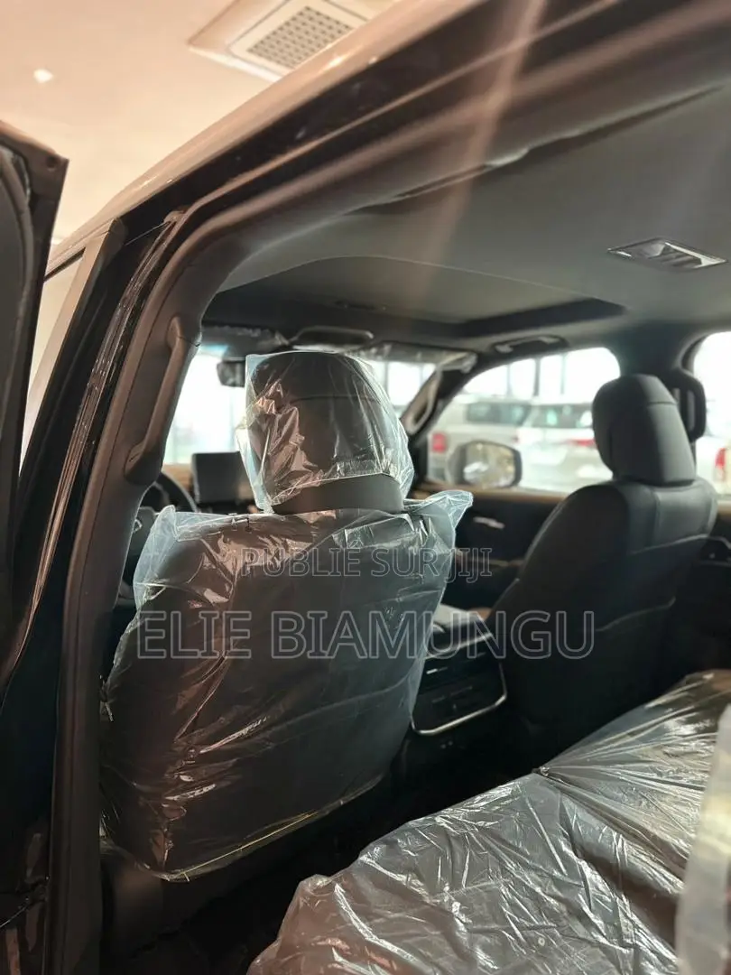 Nouveau Toyota Kluger 2025 Noir