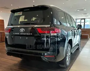 Nouveau Toyota Kluger 2025 Noir