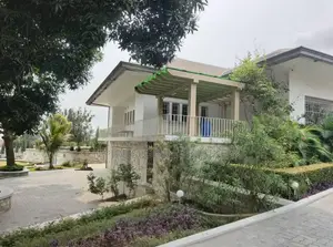 Villa De Luxe Sur 2 Hectares À Vendre À Ngaliema