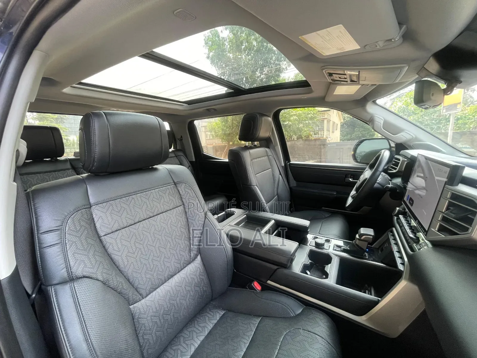 Toyota Tundra SR5 Double Cab 8.1' Bed 2023 Bleu