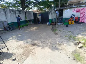 Parcelle À Vendre À Bon Marché Libanais, Barumbu – Maison À Morceler