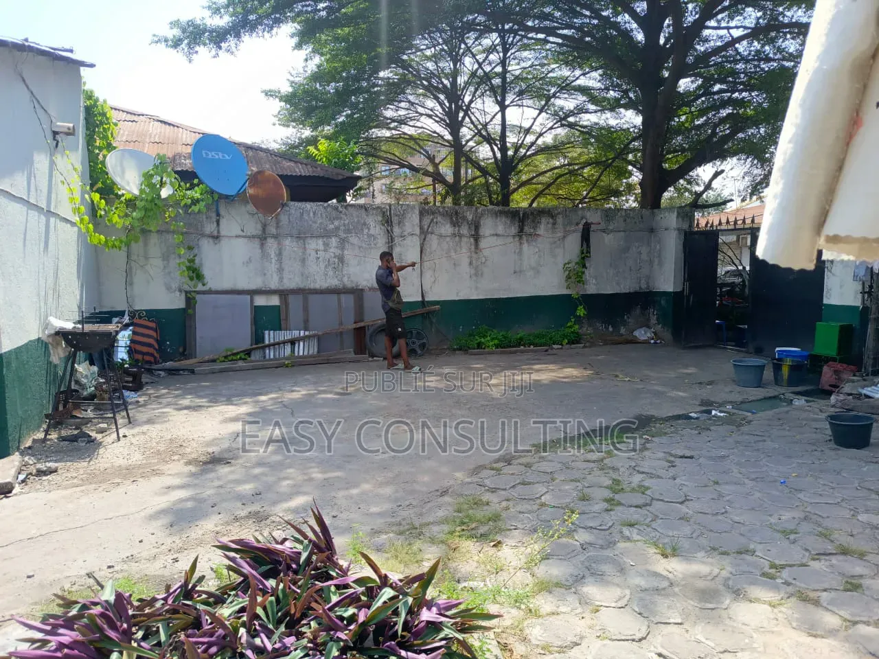 Parcelle À Vendre À Bon Marché Libanais, Barumbu – Maison À Morceler