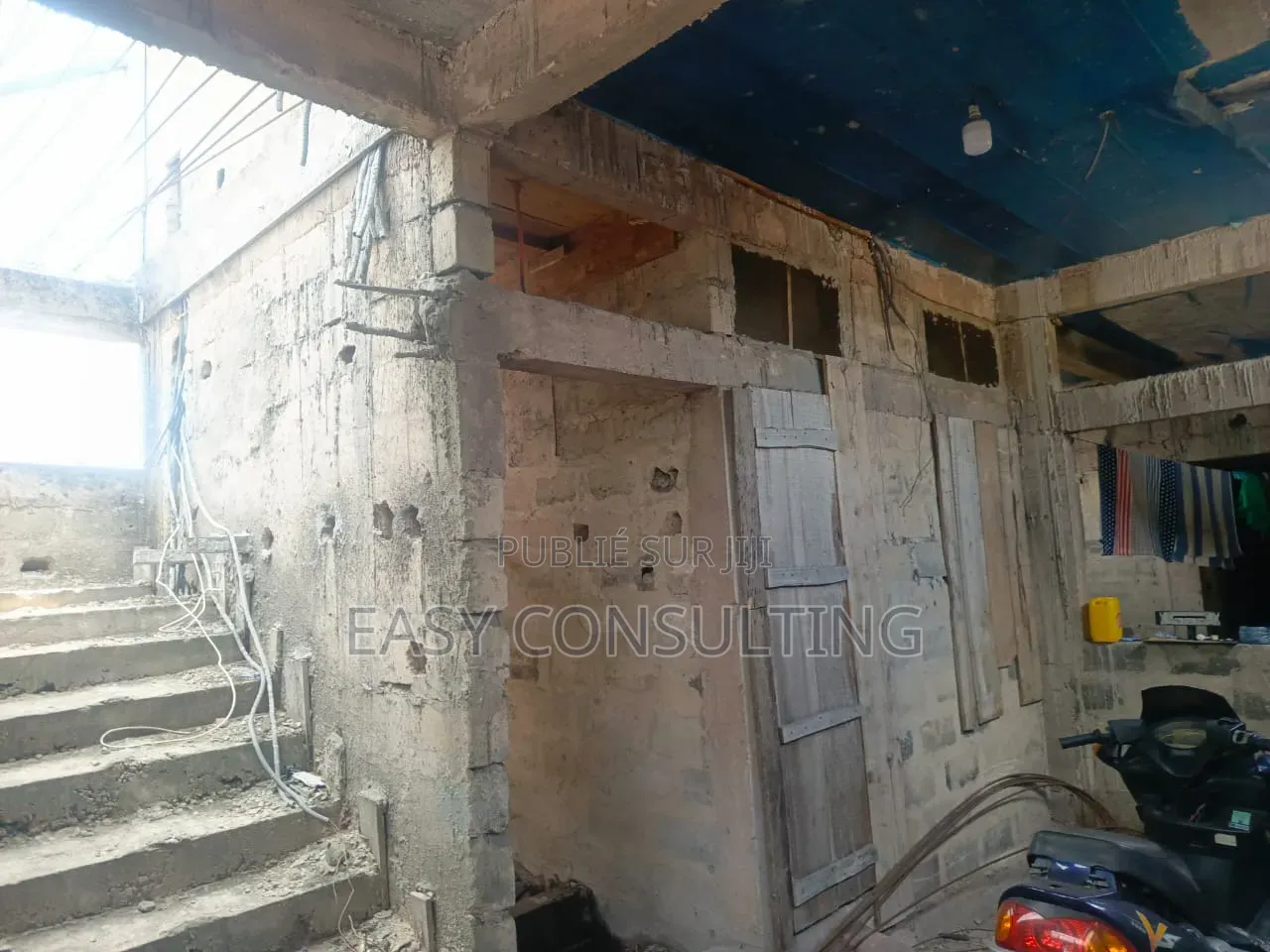 2chbre Maison dans Q2, Ndjili à Vendre