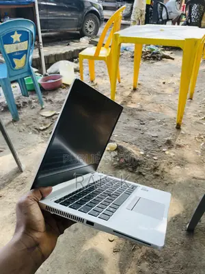 Ordinateur portable HP EliteBook 830 G6 8GB Intel Core i5 SSD 256GB