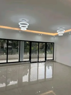 3chbre Maison dans Empire Supreme, Bandalungwa à Louer